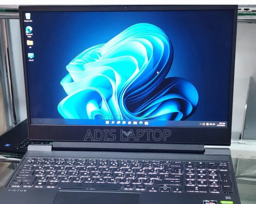 New Laptop HP Victus 15 16GB AMD Ryzen 5 SSD 512GB