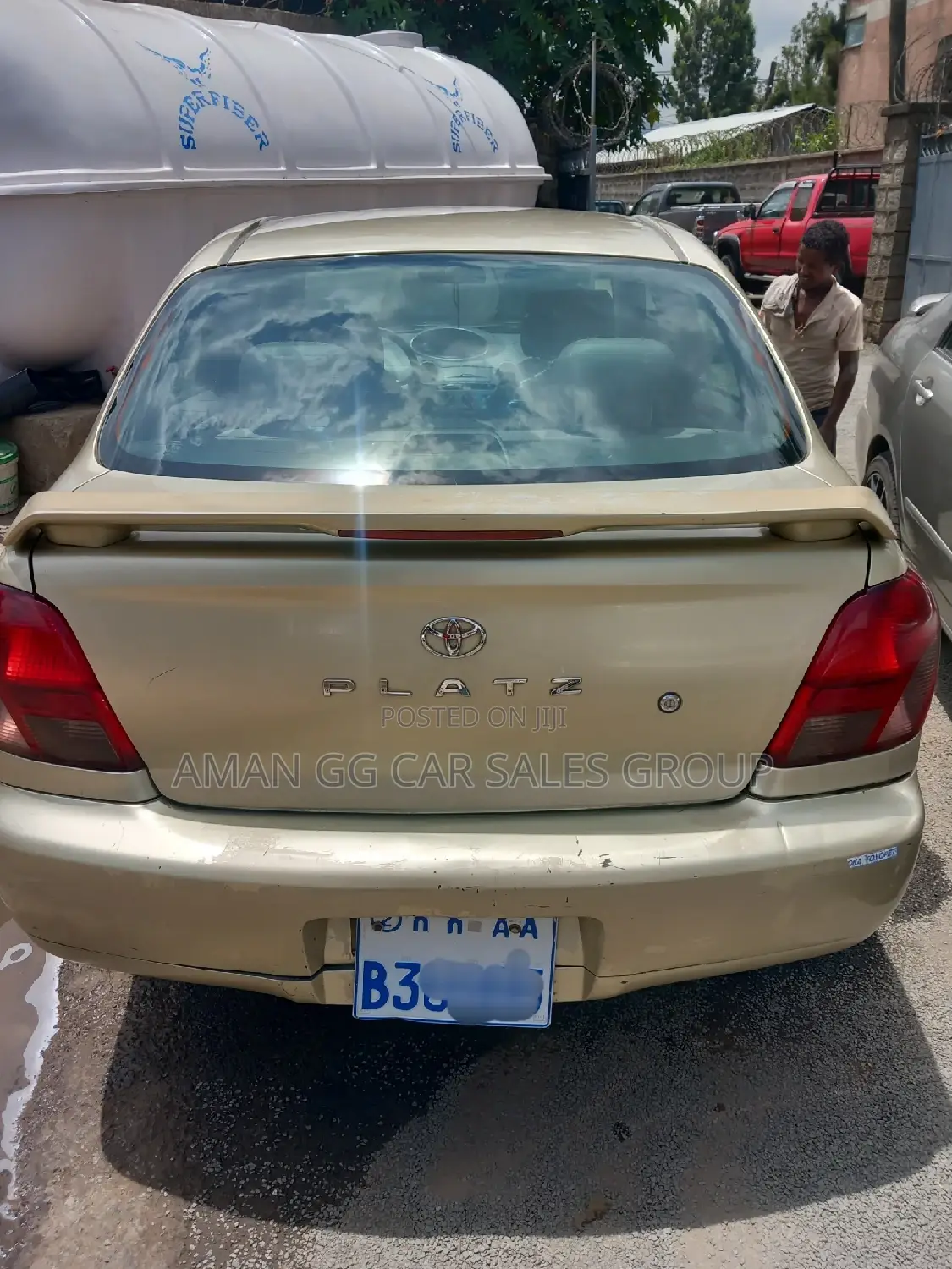 Toyota Platz 2001 Gold