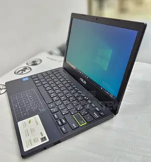 New Laptop Asus VivoBook 15 X505BA 4GB Intel Pentium SSD 256GB