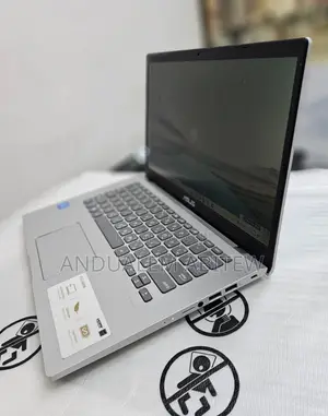 New Laptop Asus VivoBook 15 X505BA 4GB Intel Pentium SSD 256GB