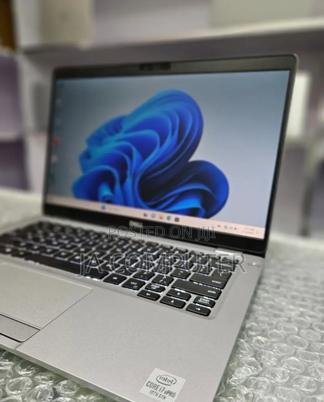 New Laptop Dell Latitude 5310 16GB Intel Core I7 SSD 512GB