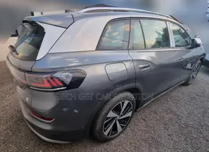 New Volkswagen ID.6 2023 Gold