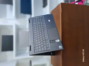 New Laptop Lenovo Yoga C740 8GB Intel Core I5 SSD 512GB