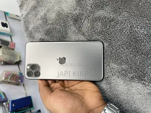 Photo - Apple iPhone 11 Pro Max 256 GB Black