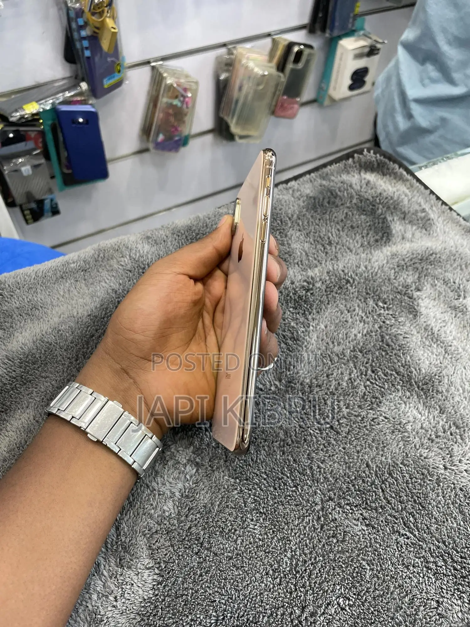 New Apple iPhone XS Max 512 GB Gold