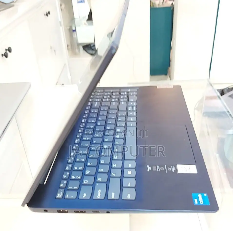 New Laptop Lenovo Ideapad 3 8GB Intel Core I5 SSD 512GB