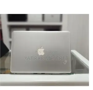 New Laptop Apple MacBook 2010 4GB Intel Core I5 HDD 500GB