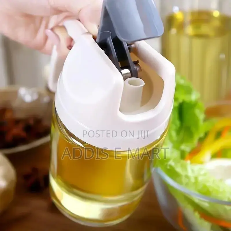 S%Intergrated Brushing and Pouring Seasoning Bottle
