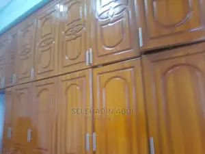 Furnished 5bdrm House in ዱከም, East Shewa for sale