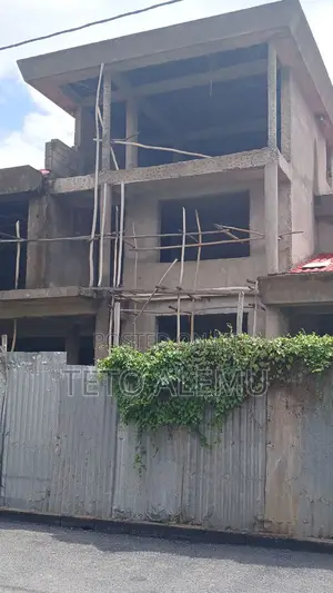 የሚሸጥ ቤት አያት አካባቢ