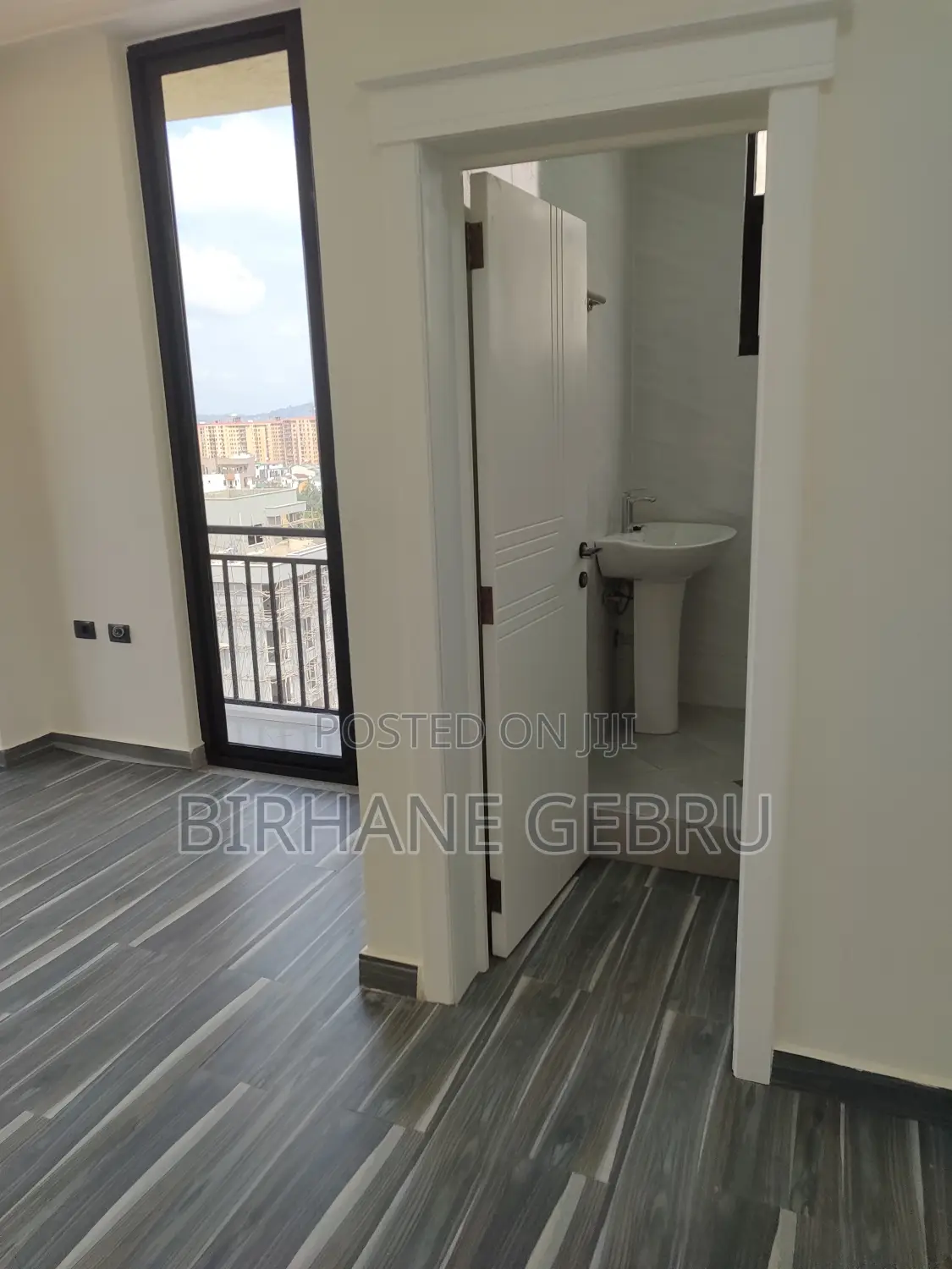 4bdrm House in Luxury Apartiment, Bole for rent