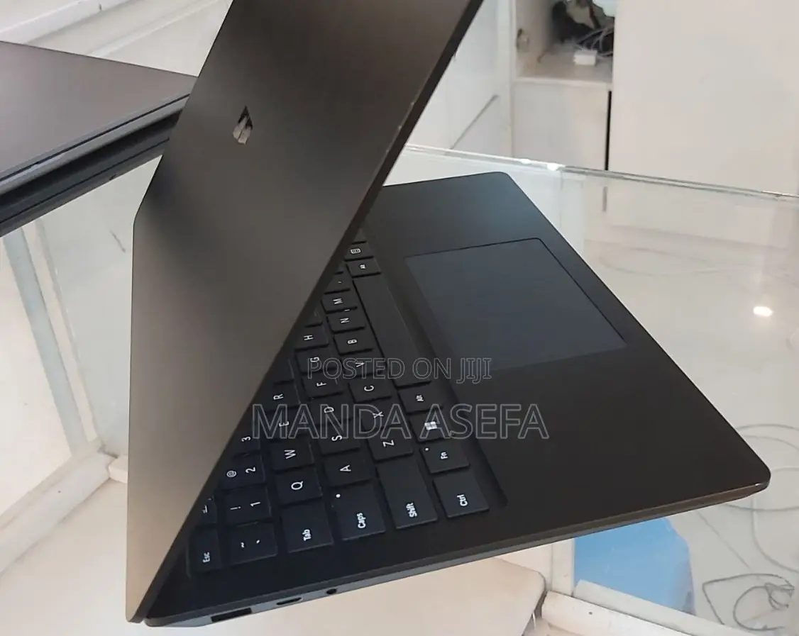 New Laptop Microsoft Surface Laptop 5 32GB Intel Core I7 SSD 512GB