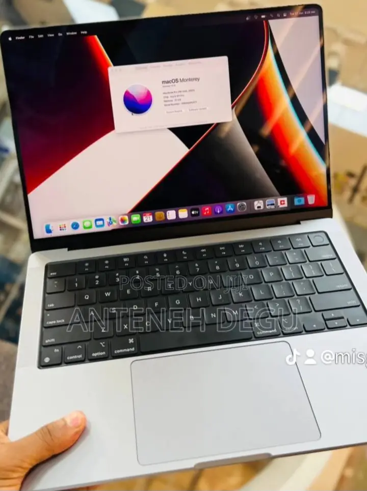 New Laptop Apple MacBook Pro 2021 M1 16GB Apple M1 SSD 512GB
