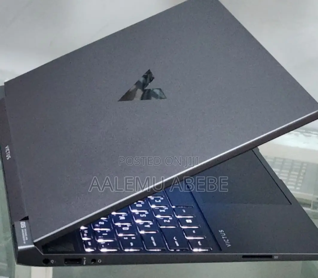 New Laptop HP Victus 16 16GB AMD Ryzen 5 SSD 512GB