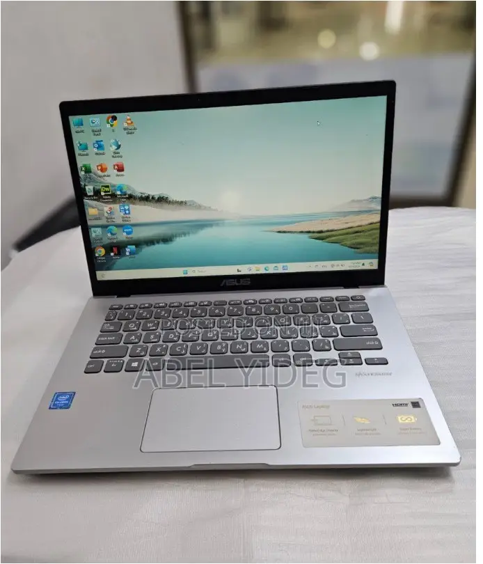 New Laptop Asus VivoBook S200E 4GB Intel Celeron SSD 256GB
