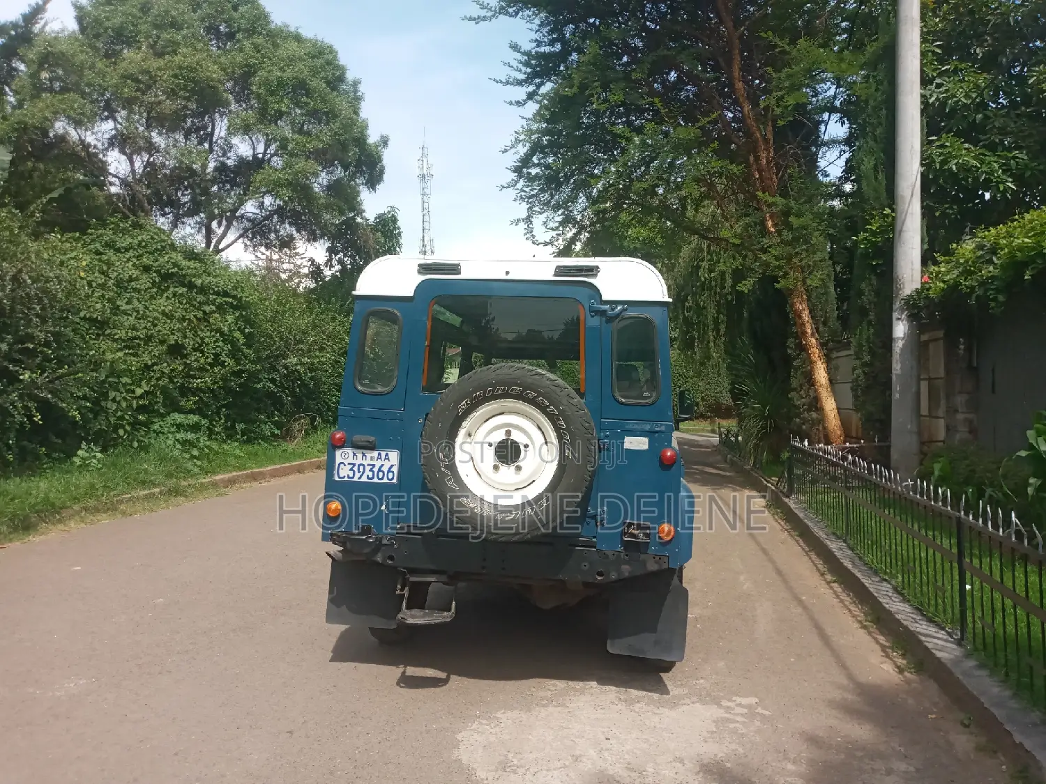 Land Rover Defender 1990 Blue