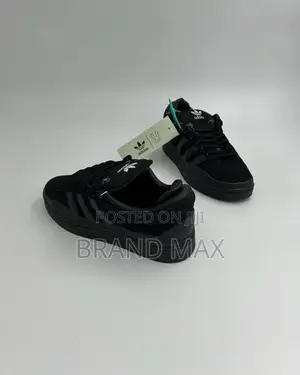 Photo - Adidas Bad Bunny Master Quality