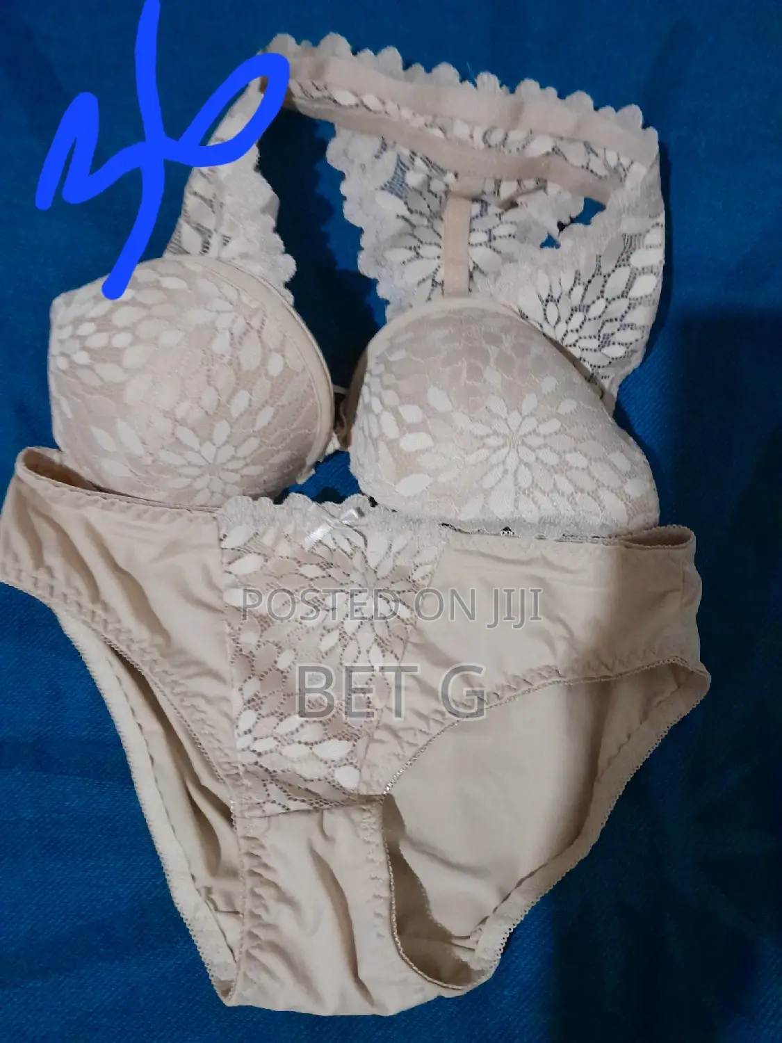Laddies Bra With Complete Match