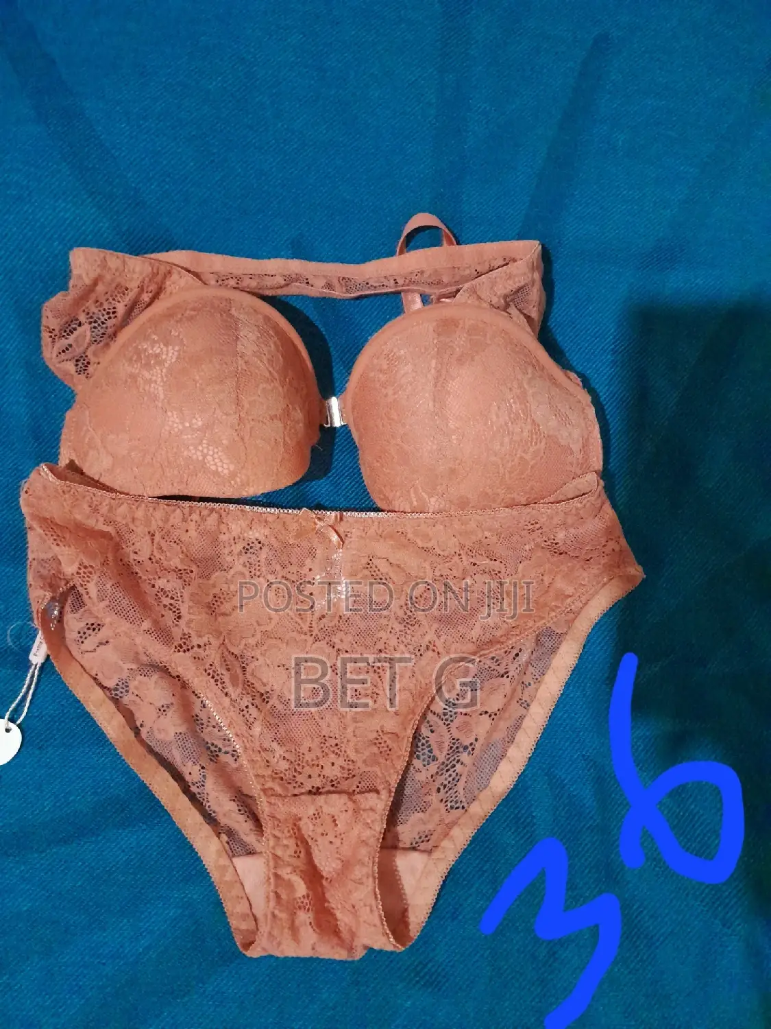Laddies Bra With Complete Match