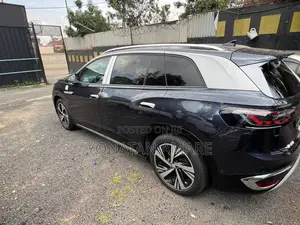 Photo - New Volkswagen ID.6 2024 Blue