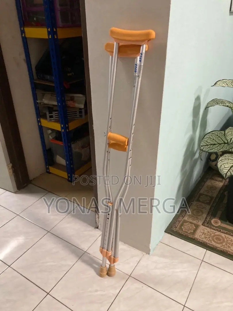 Crutches፤ክራንች፧Crunch~ለታካሚዎች\Crutches`Crutches¥Crunch-ክራንች