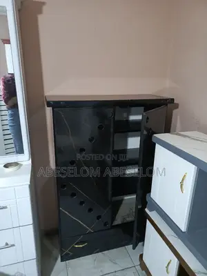 80 Cm በላምኔት የተሰሩ የጫማ መደርደሪያ