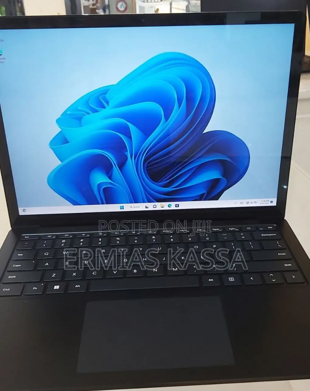 New Laptop Microsoft Surface Laptop 5 16GB Intel Core I7 SSD 512GB