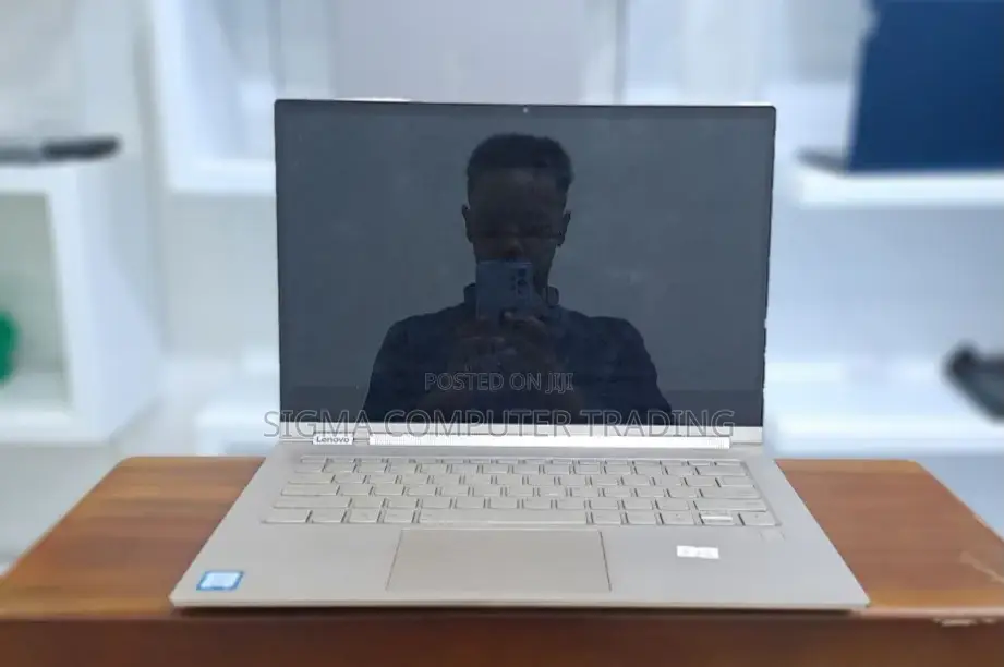 New Laptop Lenovo Yoga C740 16GB Intel Core I7 SSD 512GB