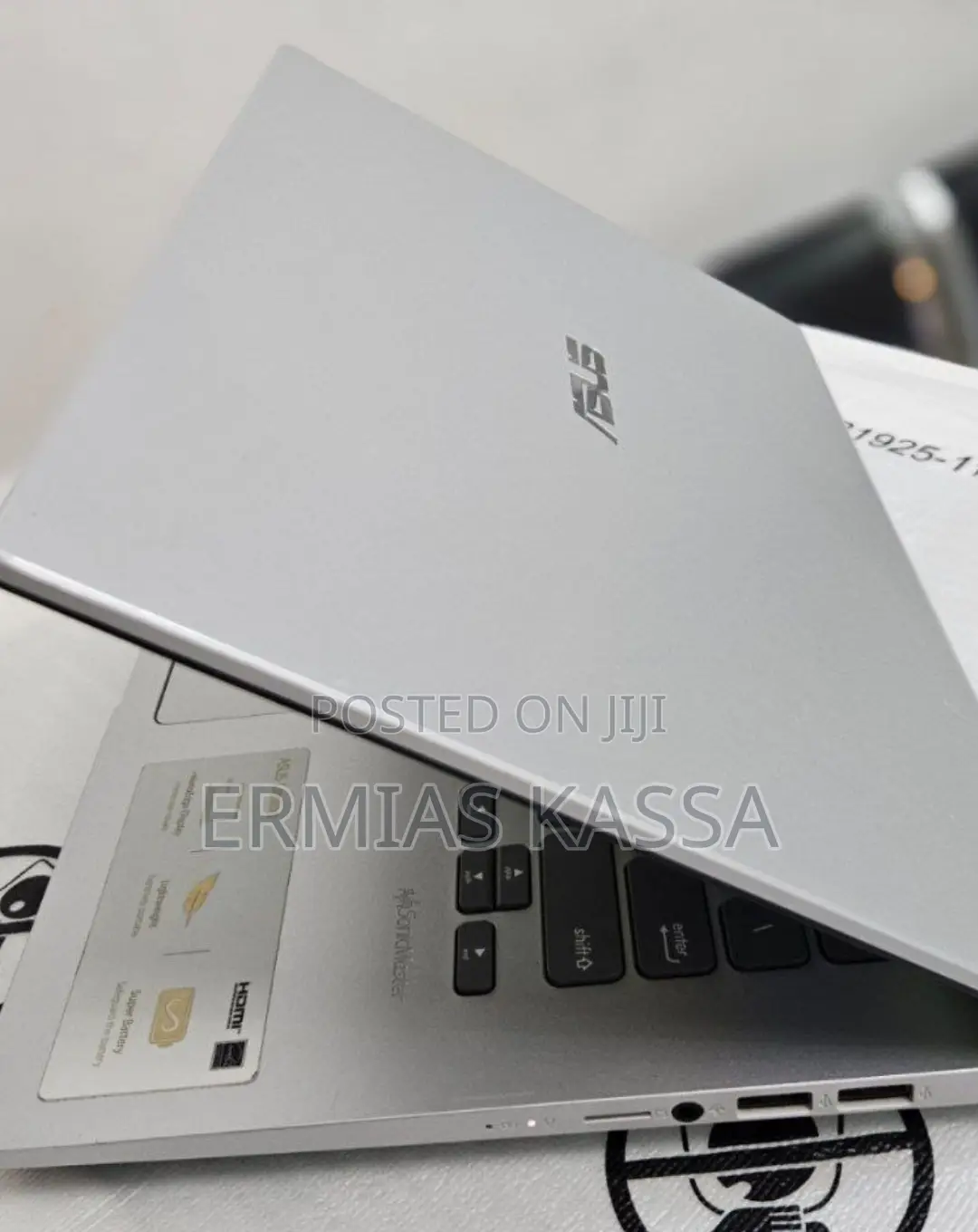 New Laptop Asus VivoBook 15 X505BA 4GB Intel Celeron SSD 320GB