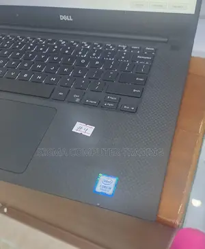 New Laptop Dell Precision 5540 16GB Intel Core I9 SSD 512GB