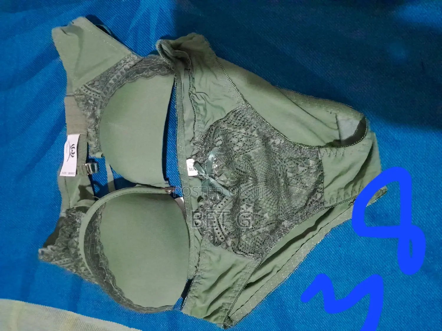 Laddies Bra With Complete Match