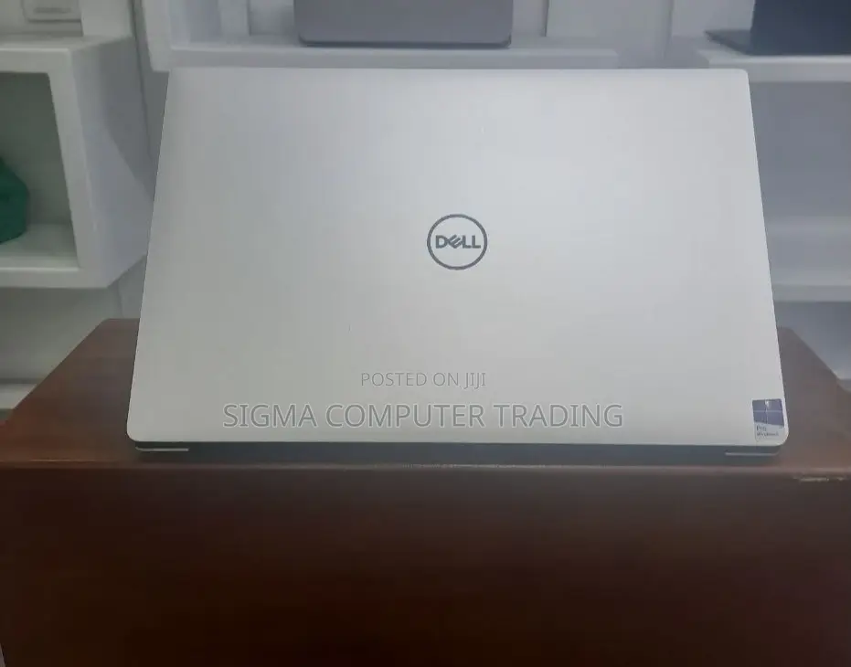 New Laptop Dell Precision 3550 16GB Intel Core I7 SSD 512GB