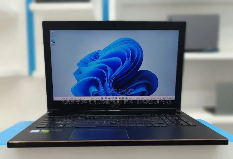 New Laptop Asus ROG Zephyrus G15 16GB Intel Core I7 SSD 512GB