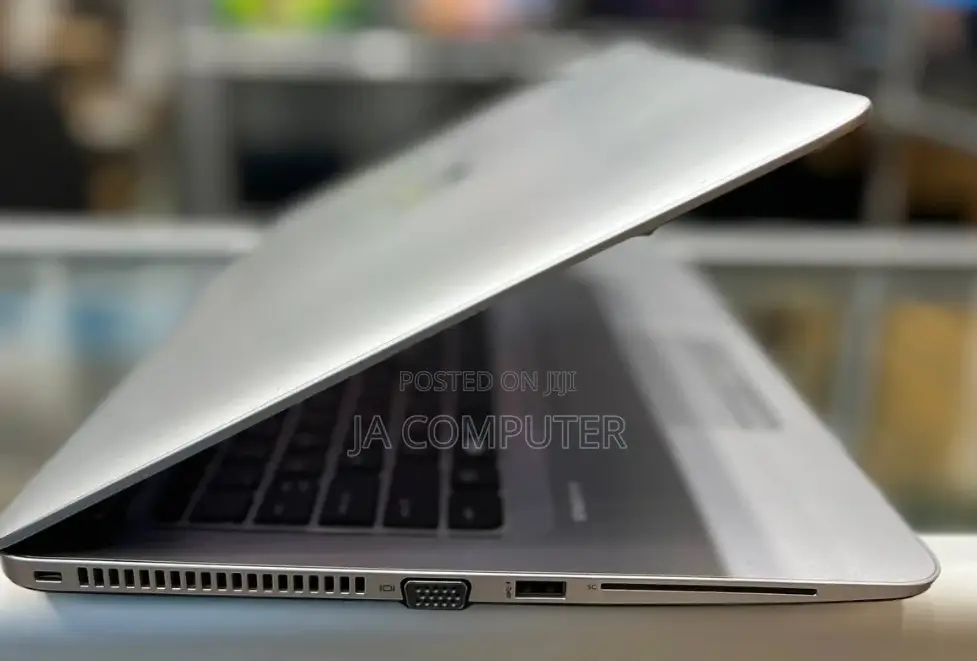 New Laptop HP EliteBook 840 G3 8GB Intel Core I5 HDD+SSD 700GB