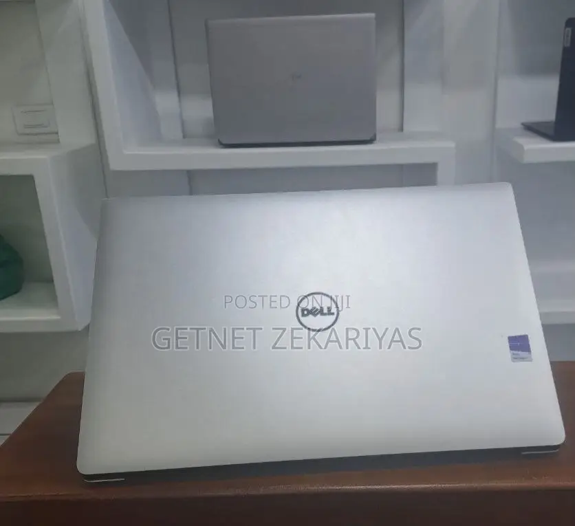 New Laptop Dell Precision 5540 16GB Intel Core I9 SSD 512GB