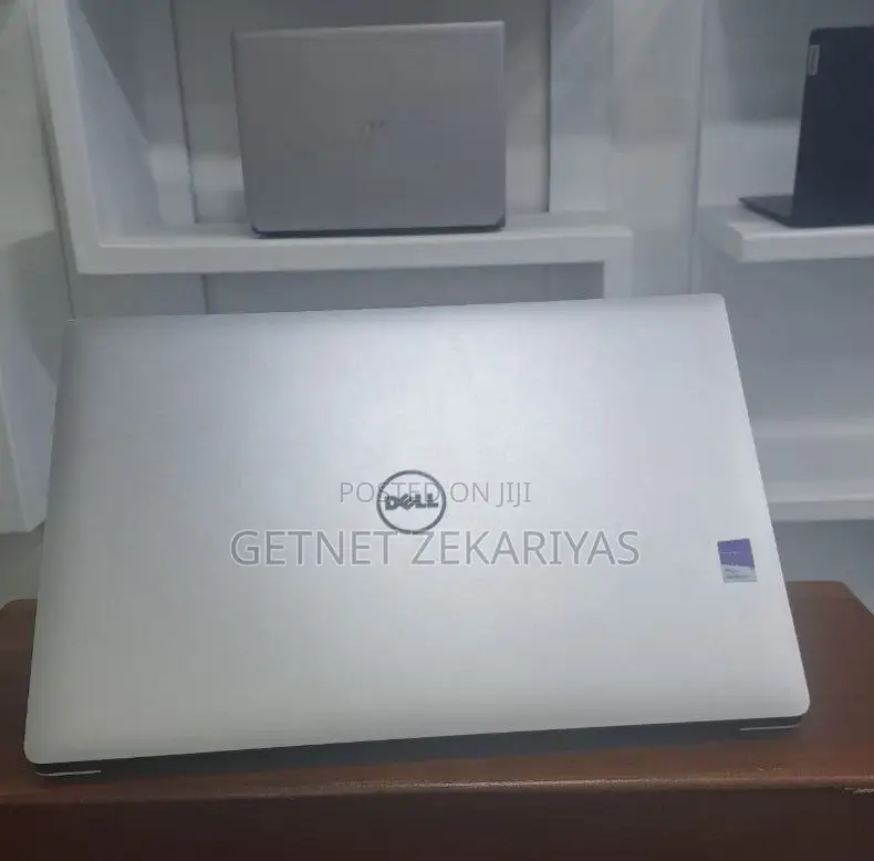 New Laptop Dell Precision 5540 16GB Intel Core I9 SSD 512GB