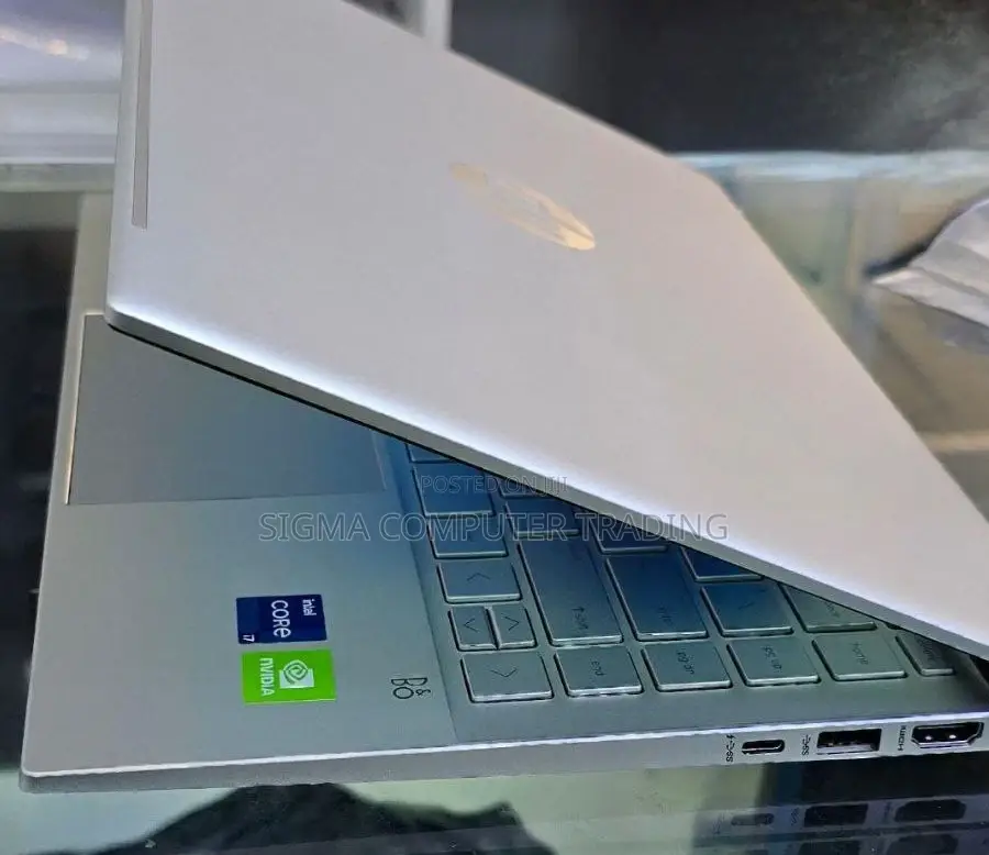 New Laptop HP Pavilion 14 16GB Intel Core I7 SSD 512GB