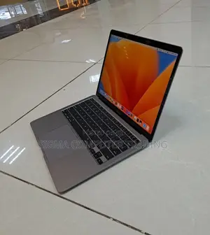 New Laptop Apple MacBook Pro M1 8GB Apple M1 Pro SSD 256GB