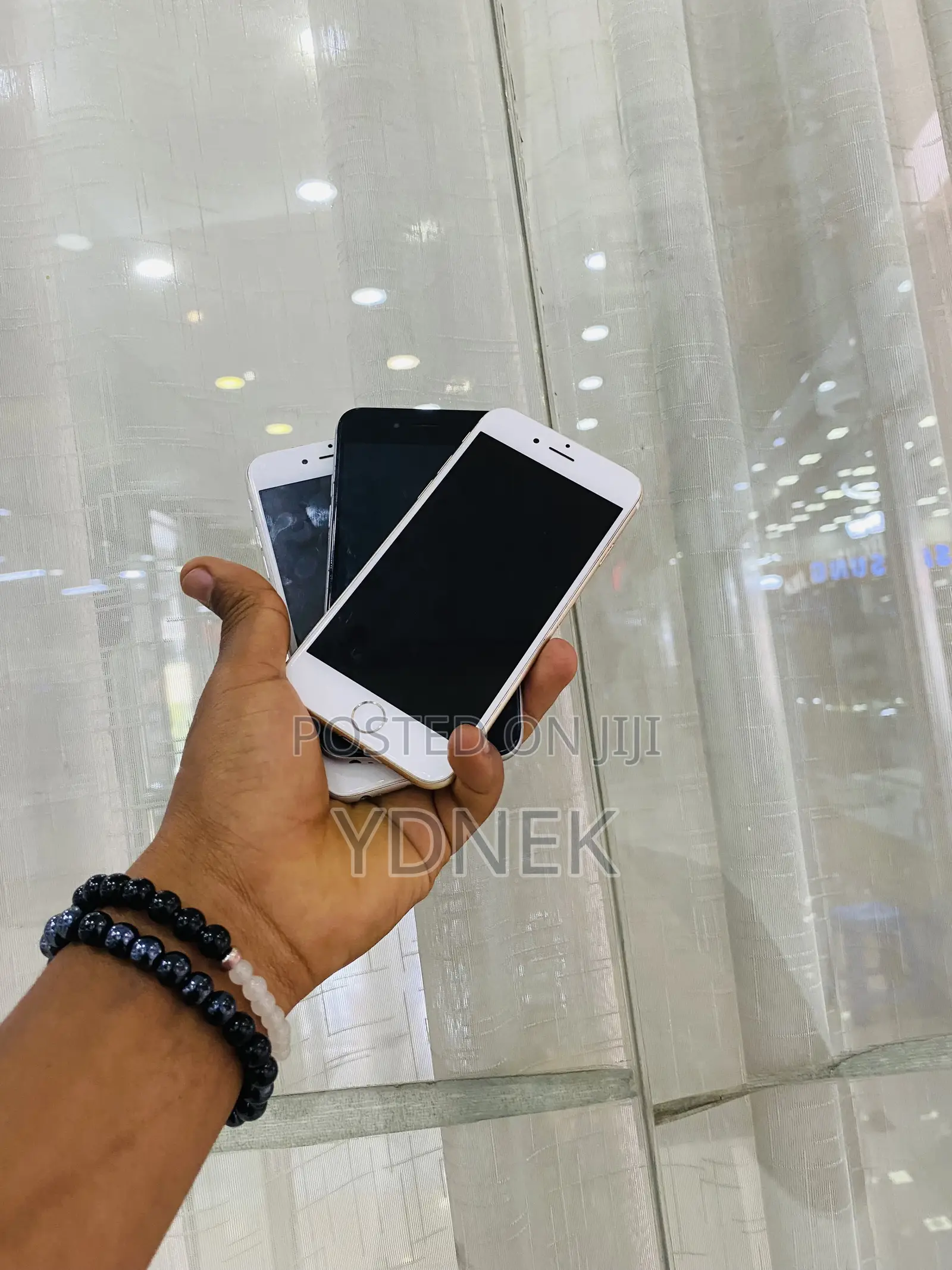 Apple iPhone 6s 64 GB Gold