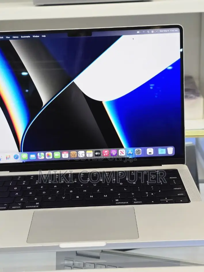 New Laptop Apple MacBook Pro M1 16GB Intel SSD 1T