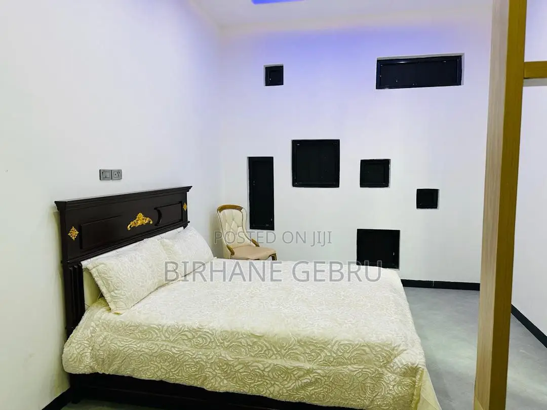 Furnished 5bdrm House in Villa House Fernised, Bole for rent