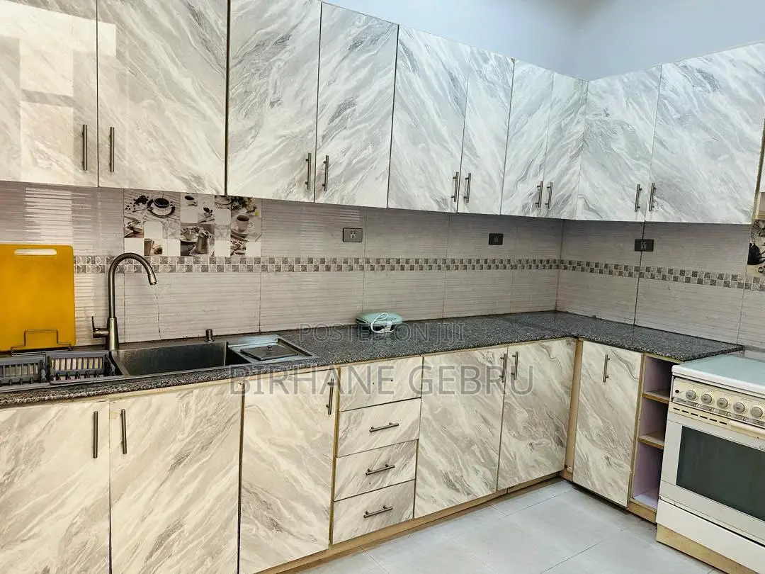 Furnished 5bdrm House in Villa House Fernised, Bole for rent