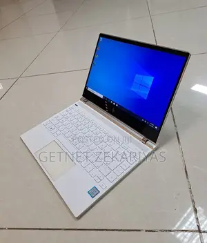 New Laptop HP Spectre 8GB Intel Core I5 SSD 512GB