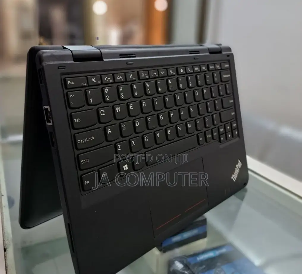 New Laptop Lenovo Yoga 11e 4GB Intel Core 2 Quad SSD 128GB