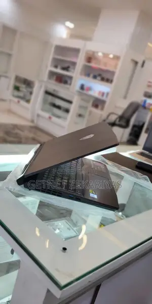 New Laptop MSI Pulse GL76 16GB Intel Core I7 SSD 1T