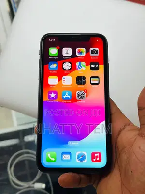 Photo - Apple iPhone 11 64 GB