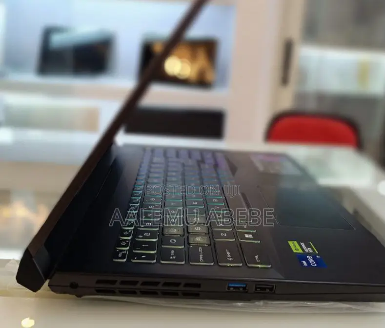 New Laptop MSI Pulse GL66 16GB Intel Core I7 SSD 1T