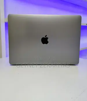 New Laptop Apple MacBook Pro 2019 16GB Intel Core i7 SSD 256GB