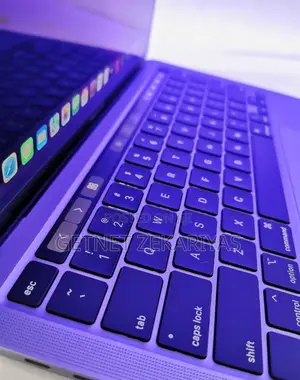 New Laptop Apple MacBook Pro 2019 16GB Intel Core i7 SSD 256GB