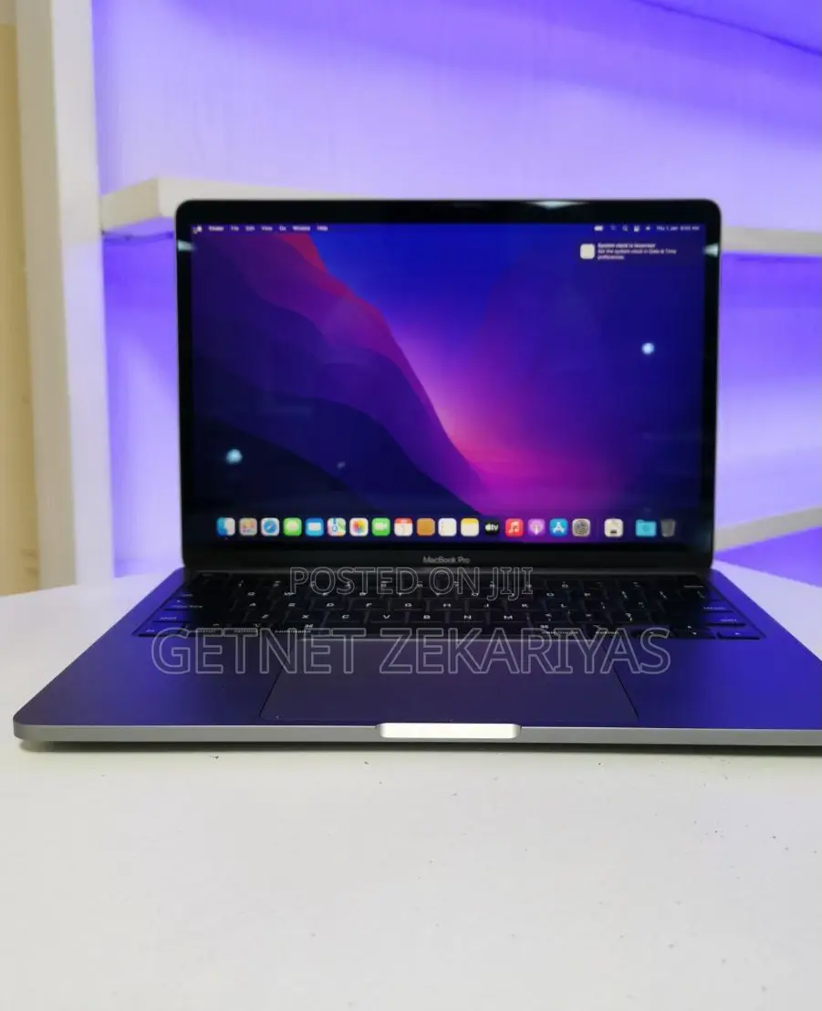 New Laptop Apple MacBook Pro 2019 16GB Intel Core i7 SSD 256GB